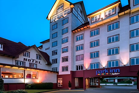 Premium Twin Room - Non-Smoking