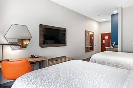 Standard Room with Two Queen Beds