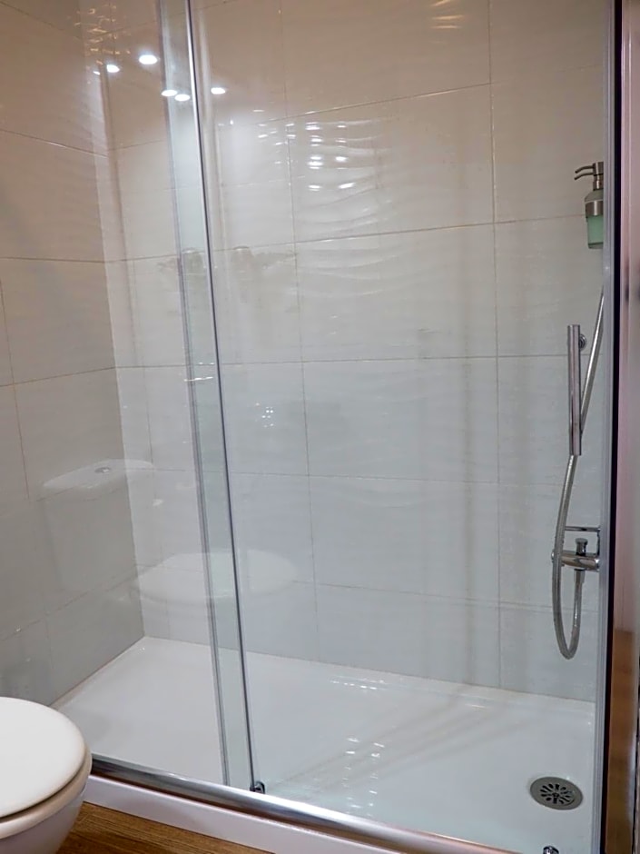 Lagos Uptown Bed & Breakfast