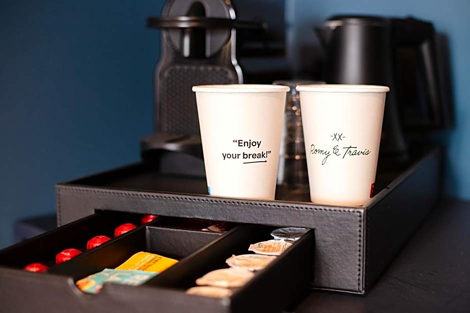 Gillis Eight Guest Rooms by Romy&Travis