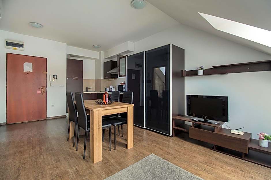 Mango Aparthotel
