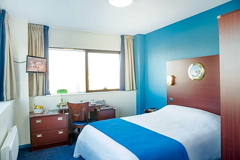 Hôtel Les Gens De Mer Dunkerque by Popinns