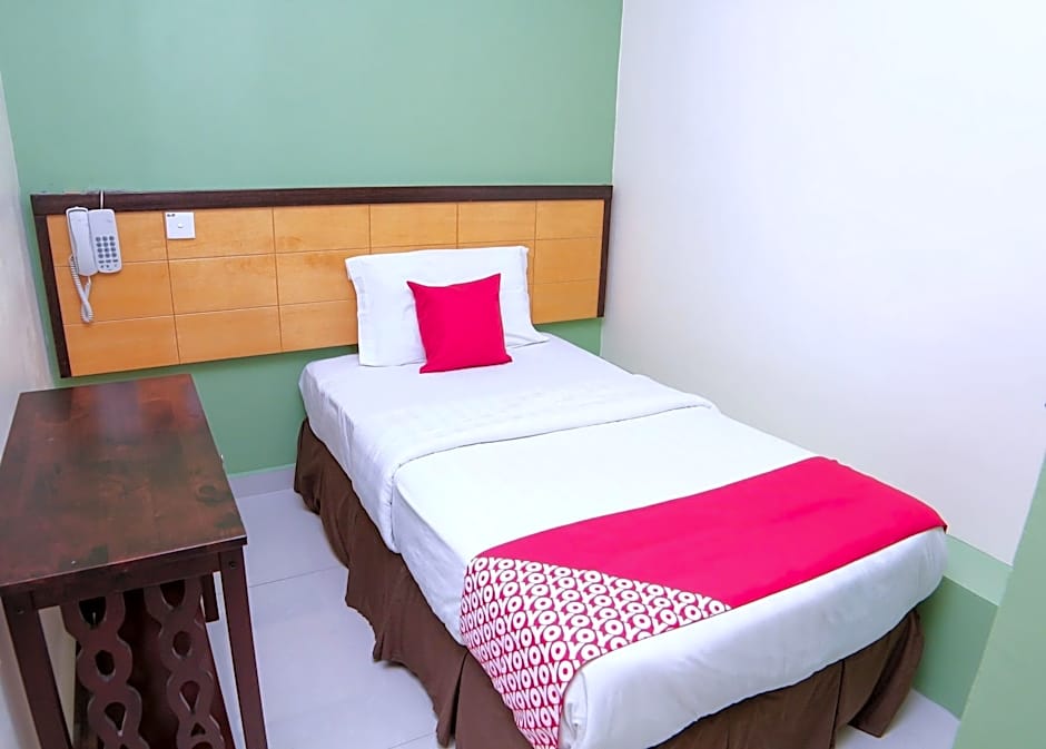 Hotel O Holiday Mansion Inn