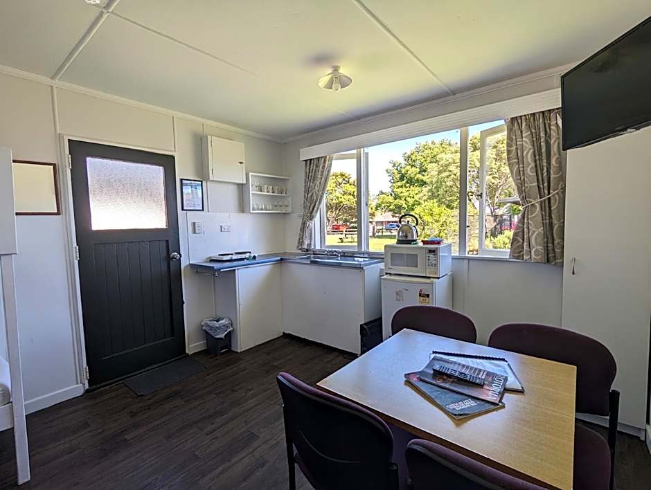 Holdens Bay Holiday Park