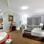 Mercure Maitland Monte Pio