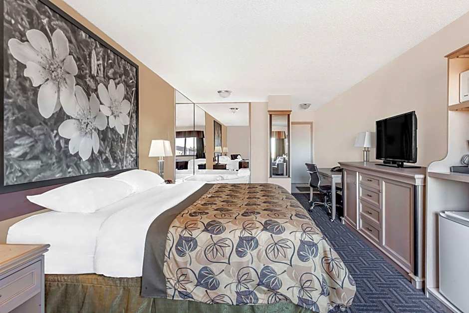 Super 8 by Wyndham Stettler