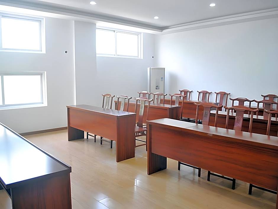 GreenTree Inn Chizhou High-Speed Railway Station Hotel