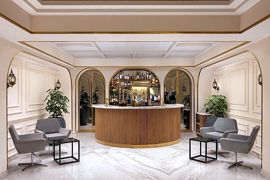 Renaissance Lucknow Hotel