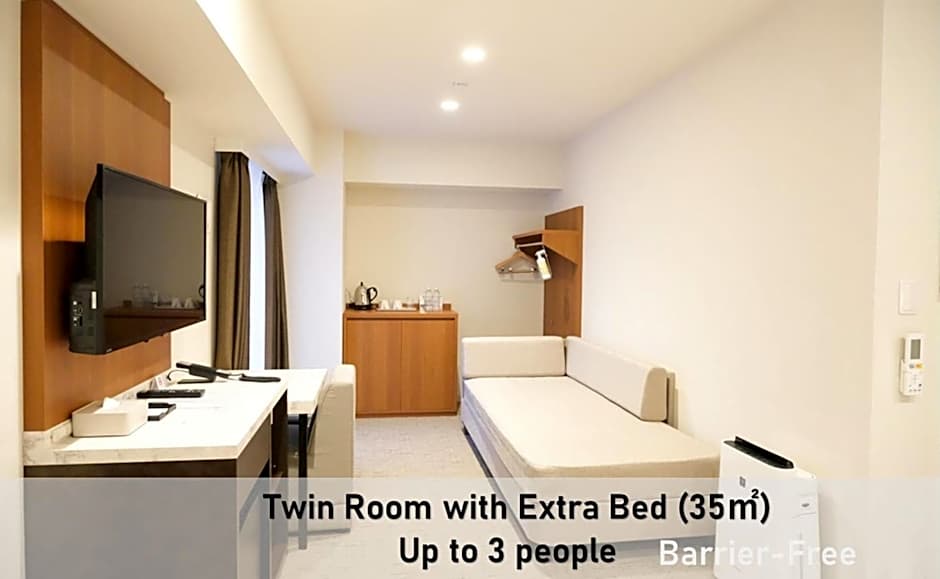 Photo 1 of 10 of 2 Beds with Extra Bed