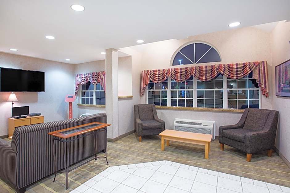 Microtel Inn & Suites By Wyndham Plattsburgh