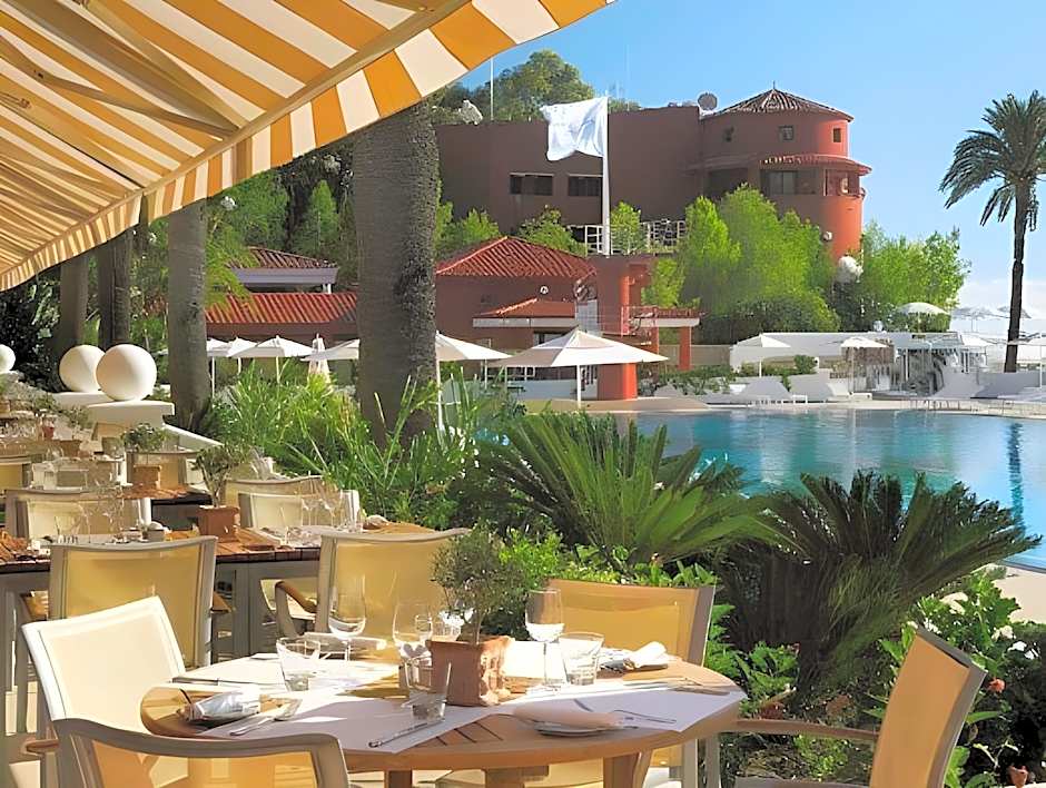 Monte-Carlo Beach