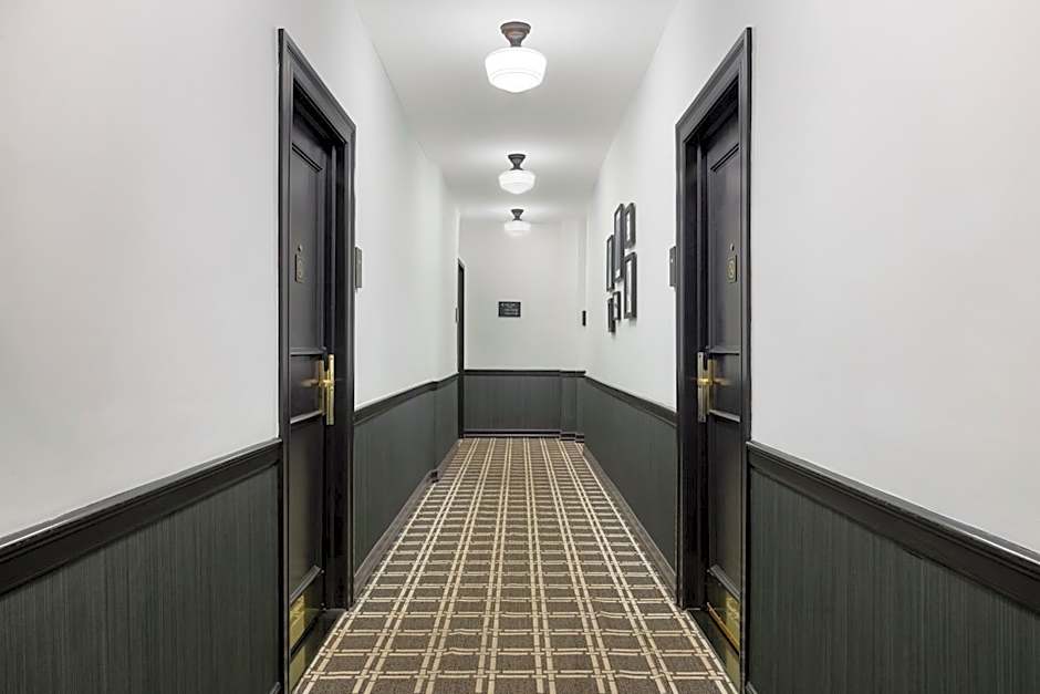 The Gregorian Hotel