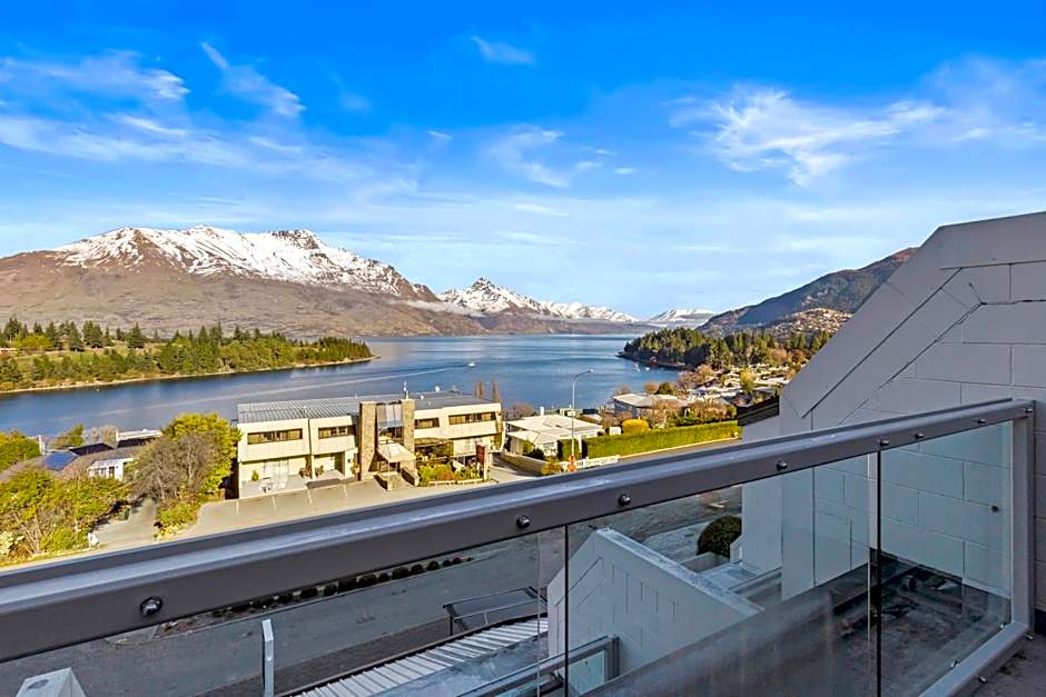 Copthorne Hotel and Apartments Queenstown Lakeview