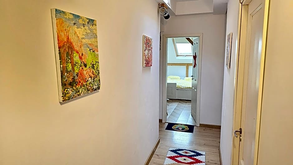 Private room at Ceausescu's place in Old City Unirii Square