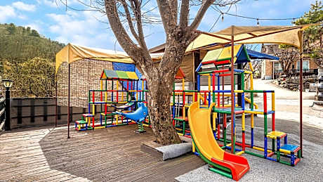 Namyangju HAIMOM Family Pension Black