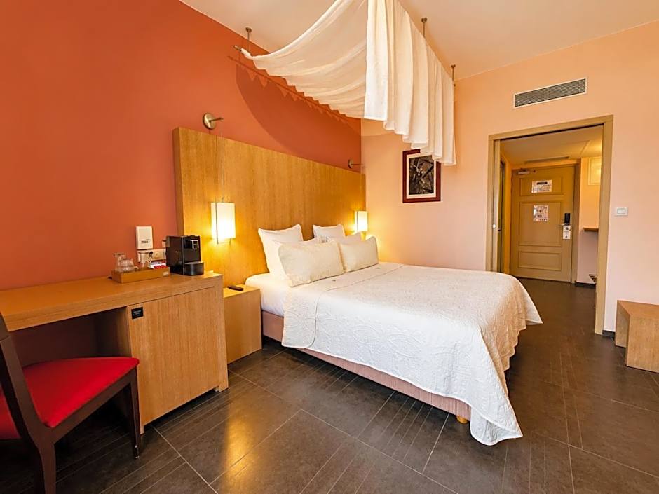 Hôtel La Riviera Victoria