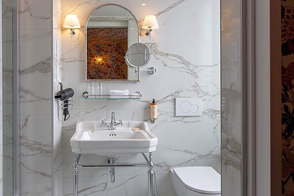 New Hotel Republique