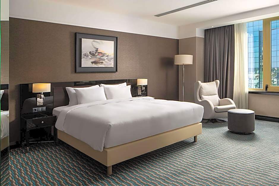 RADISSON BLU LEOGRAND HOTEL