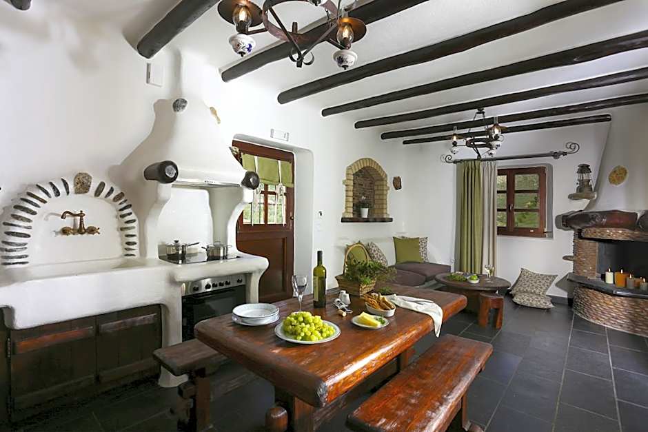 Astrolithos Boutique