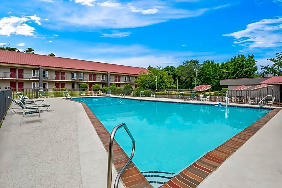 Red Roof Inn Hot Springs