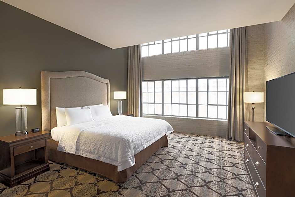 Hampton Inn By Hilton & Suites New Orleans-Convention Center
