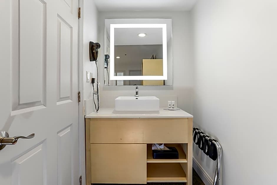 Signature Inn Berkeley