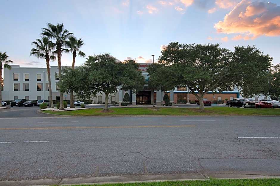 Hampton Inn By Hilton & Suites Pensacola I-10 N At University Town Plaza