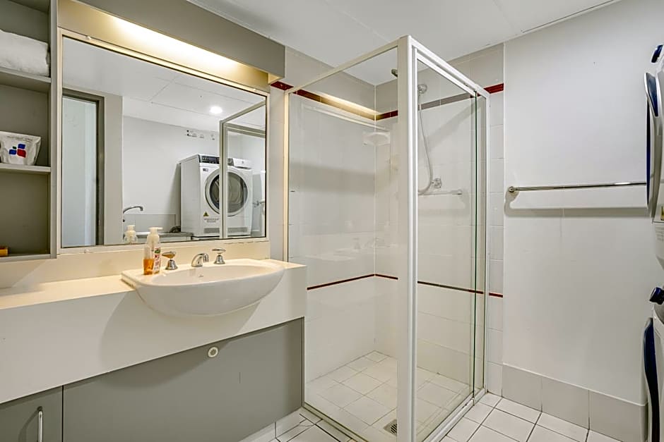 Nelson Towers Motel & Apartments