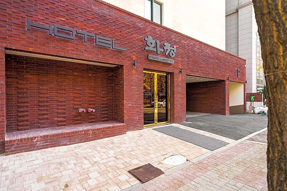 Hotel Yaja Hwajeong Station