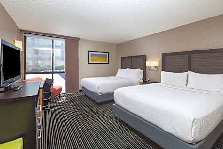 Standard Queen Room with Two Queen Beds - Communications Accessible