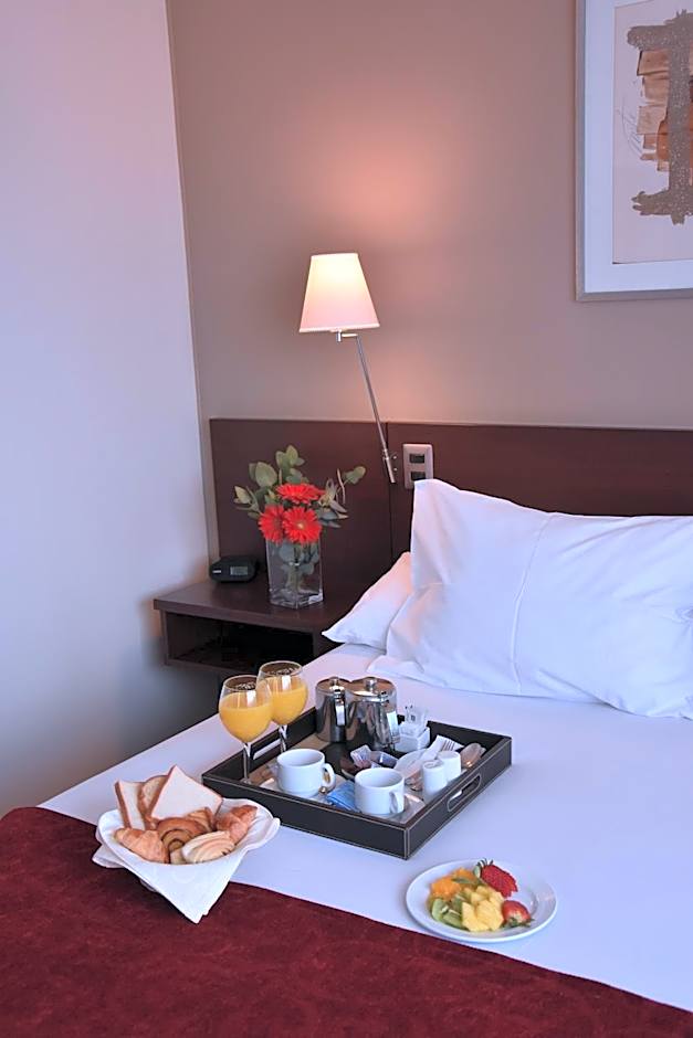 Hotel Director Vitacura