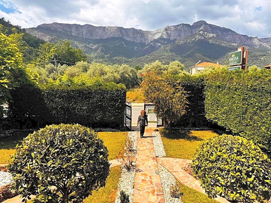 Anassa Deluxe Apartments & Studios