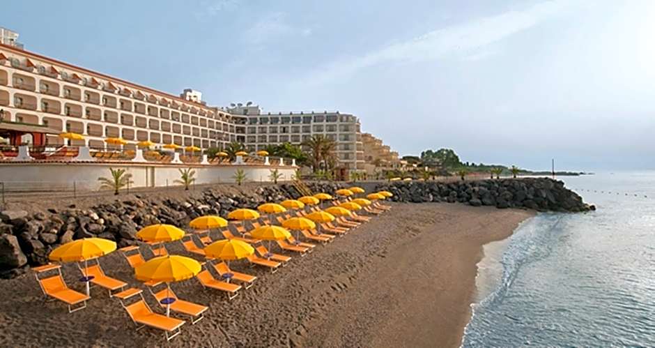 Delta Hotels by Marriott Giardini Naxos