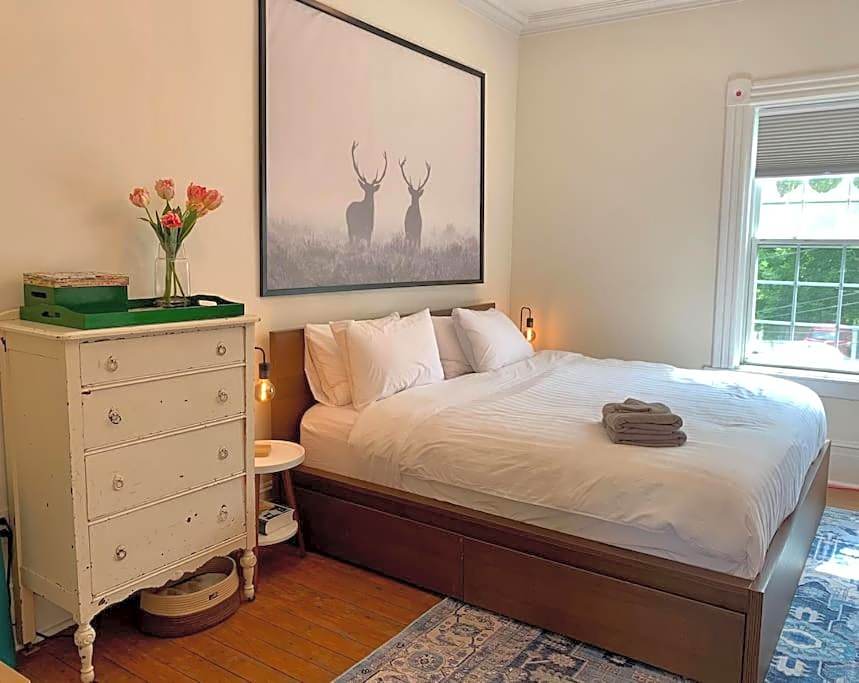 Pet-Friendly Space #3 at Doggy Digs, King Bed and Office