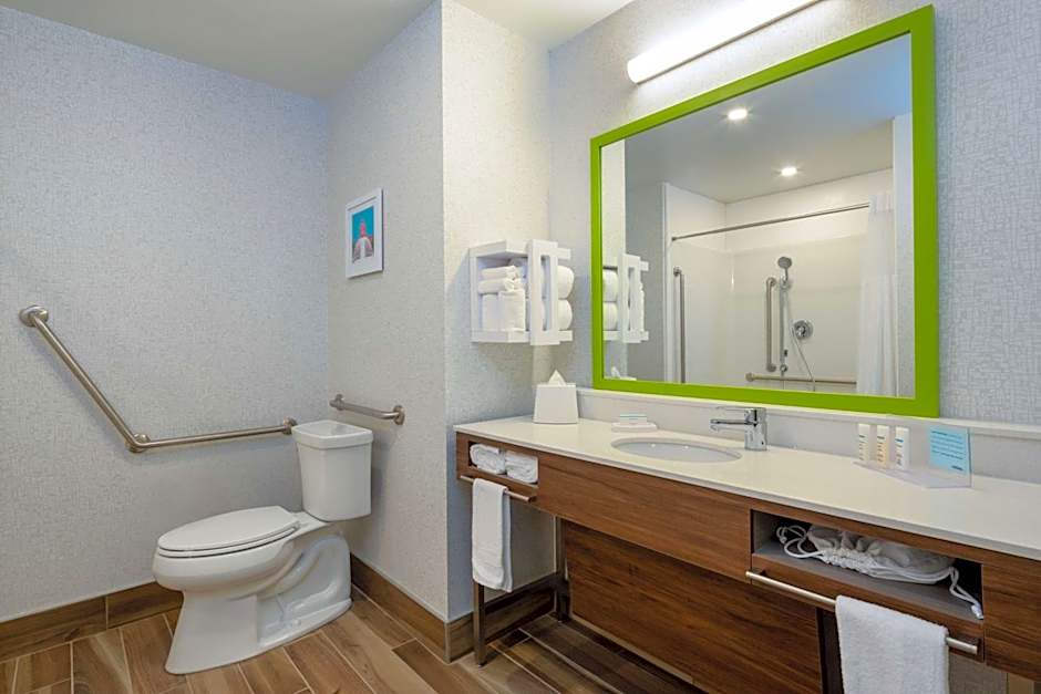 Hampton Inn By Hilton & Suites Edmonton St. Albert, AB