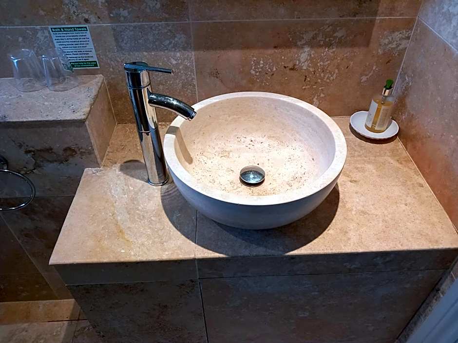 Tudor Lodge Bed & Breakfast