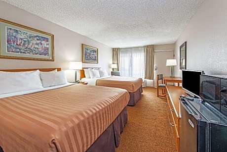 Double Room with Two Double Beds - Non-Smoking