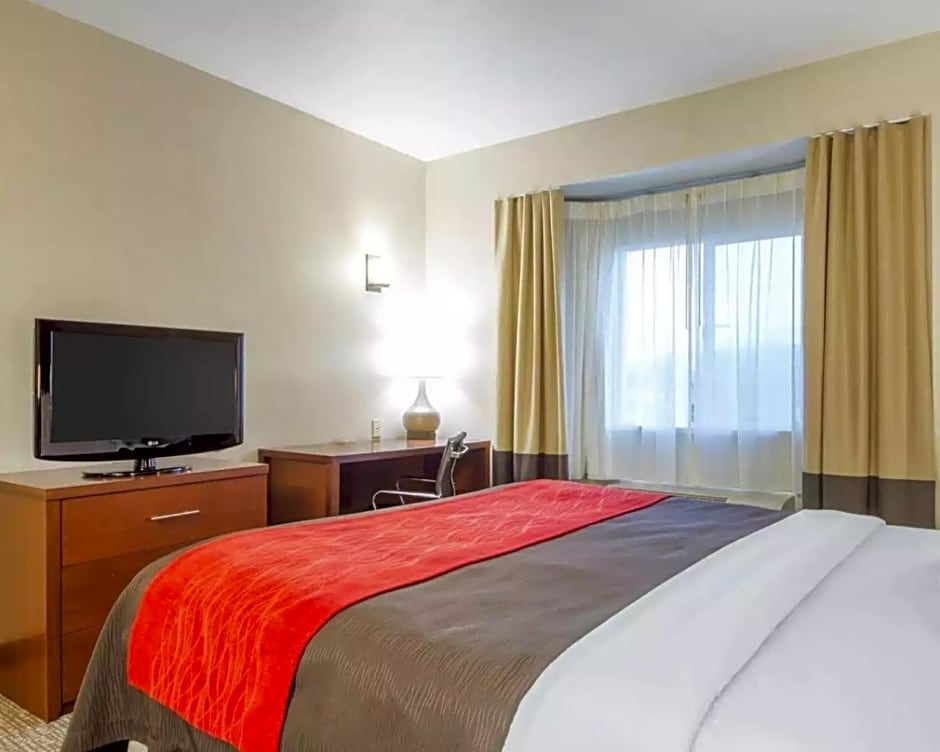 THE ATRIUM HOTEL - SFO AIRPORT FREE! - Shuttle Bus - Parking - WIFI