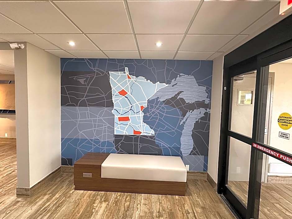 Holiday Inn Express & Suites Eden Prairie  Minneapolis By IHG