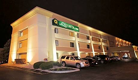 La Quinta Inn & Suites by Wyndham Indianapolis Airport Executive