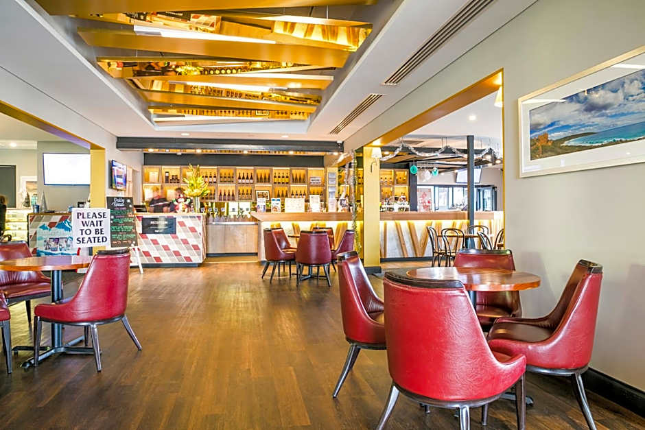 Nightcap at the Ship Inn