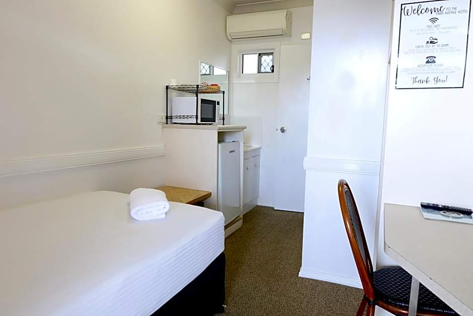 Park Avenue Hotel Motel