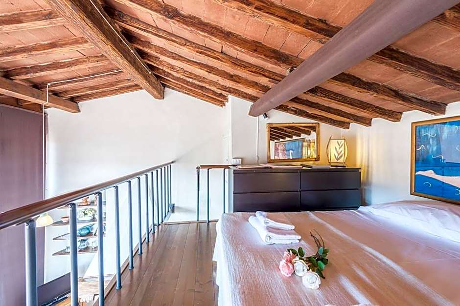 1200 Torre Donati Apartments