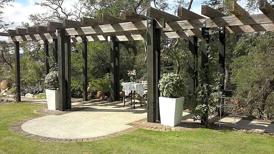 Cambridge Coach House