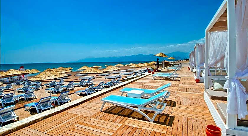 Holiday Inn Antalya - Lara By IHG