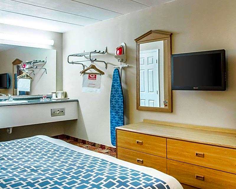 Econo Lodge Franklin