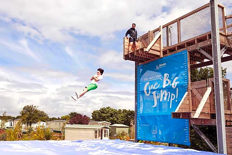 Haven Kent Coast Allhallows sleeps 8