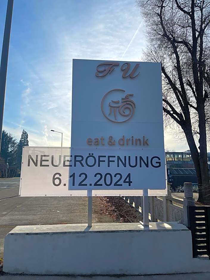 Hotel Wasserpalast - breakfast for free!!!