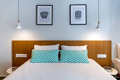 Studio with Garden View