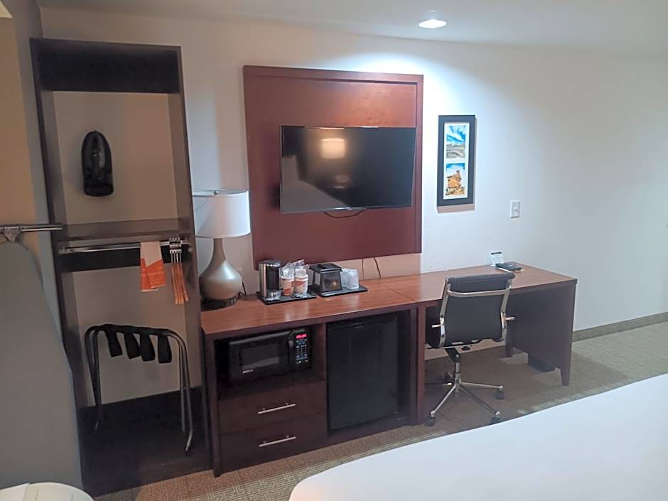 Comfort Inn & Suites